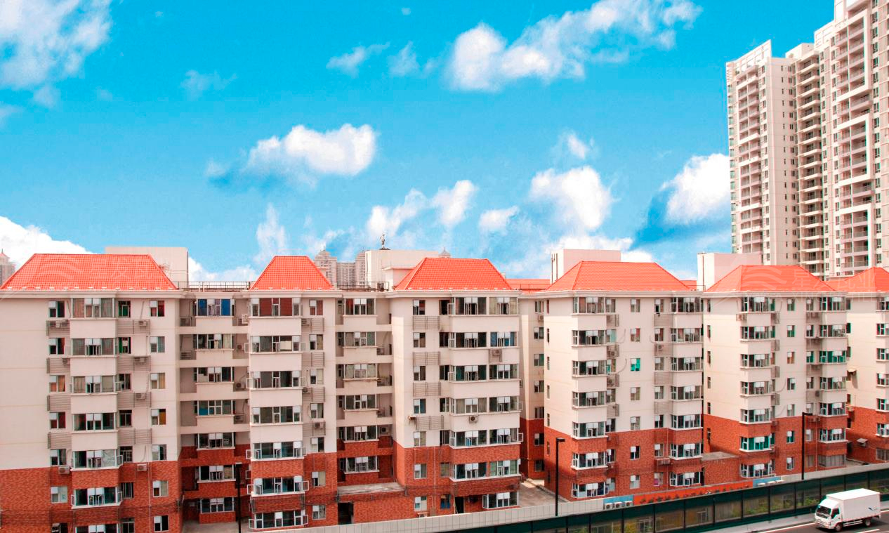 ASA合成樹脂瓦推動(dòng)屋面瓦行業(yè)進(jìn)入綠色環(huán)保、低碳節(jié)能的新里程！